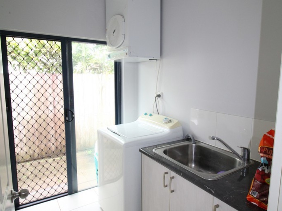 46 JANDA STREET, Atherton