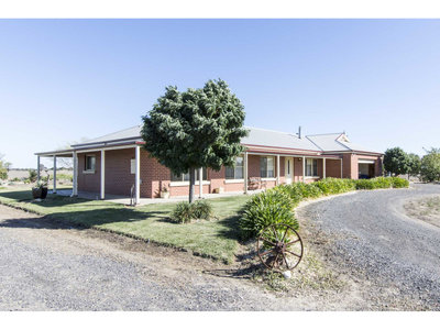 465 West Road, Horsham