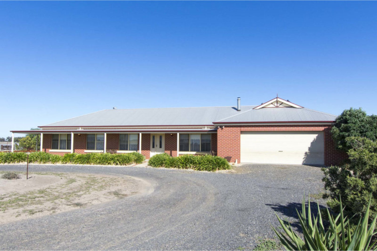 465 West Road, Horsham