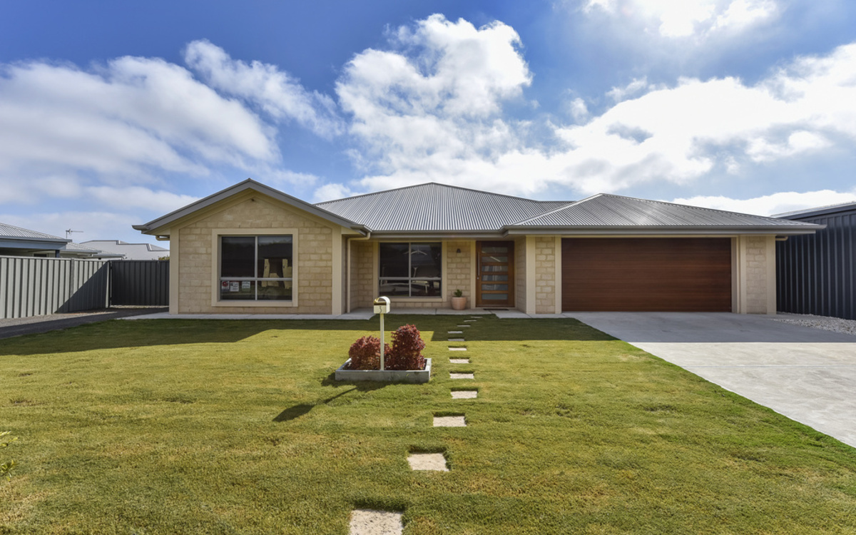 3 Harrington Street, Millicent