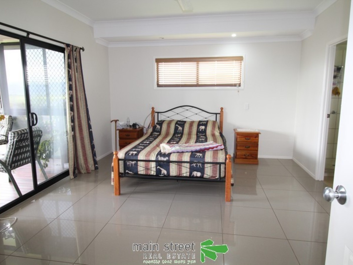 4 Lavender Cres, Atherton