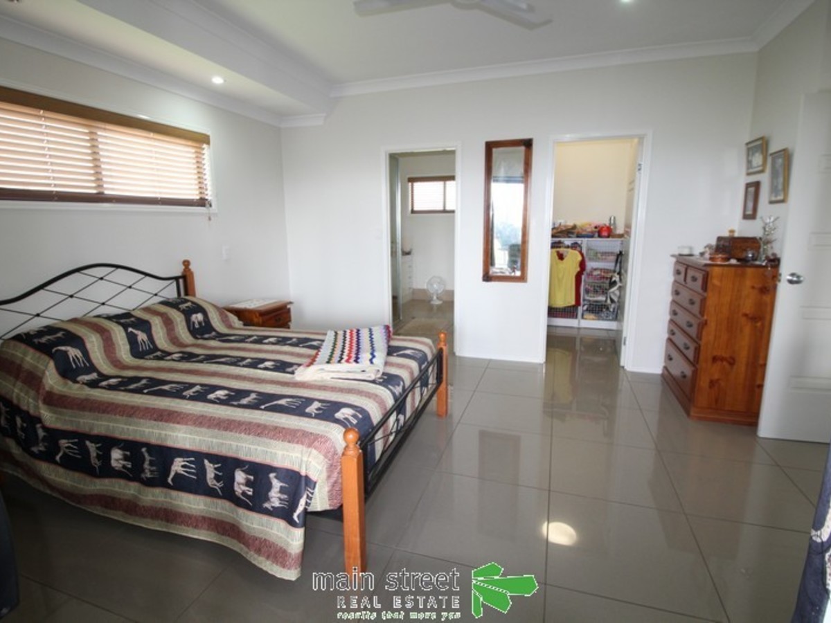 4 Lavender Cres, Atherton
