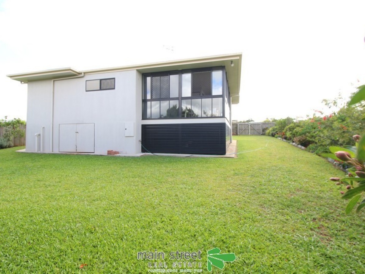 4 Lavender Cres, Atherton