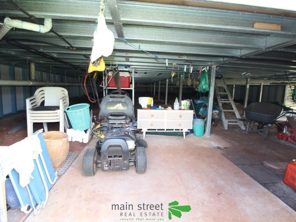 4 Lavender Cres, Atherton