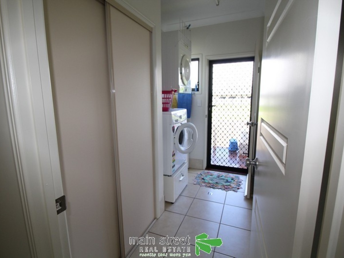 4 Lavender Cres, Atherton