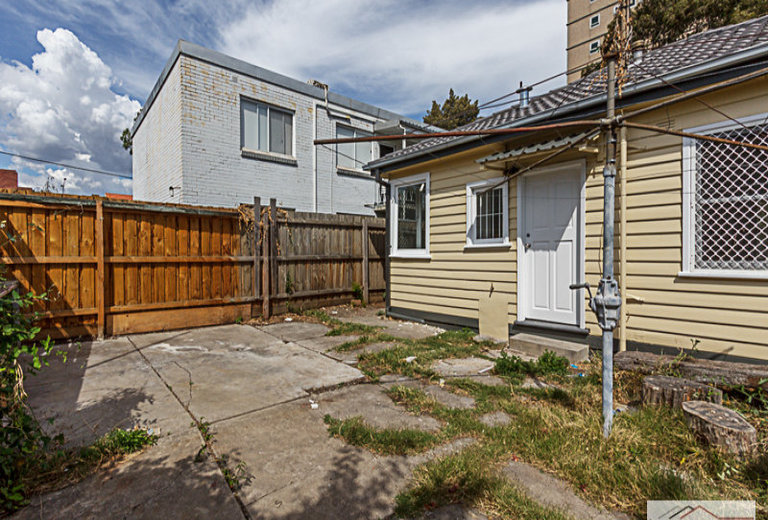 122 Perry Street, Collingwood