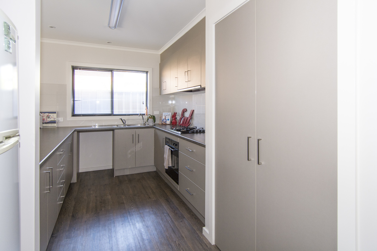 5 Matthews Court, Horsham