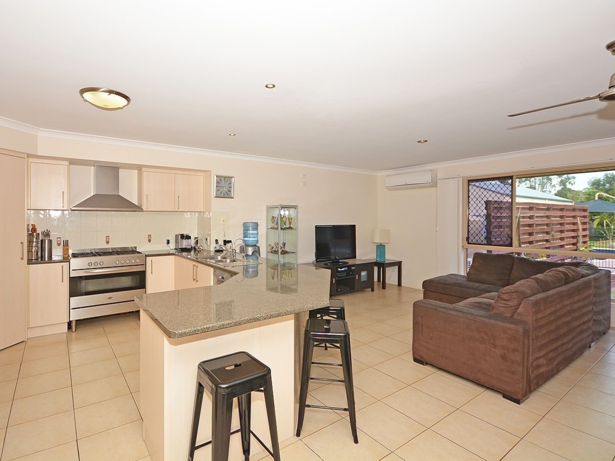 4 MONTUNA COURT, Wondunna