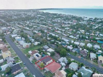 18 HILLCREST AVENUE, Scarness