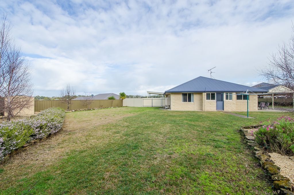 12 Gemstone Court, Mount Gambier