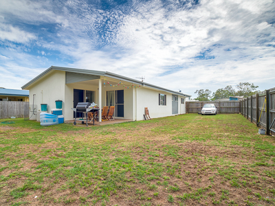 17 BRACKISH COURT, Toogoom