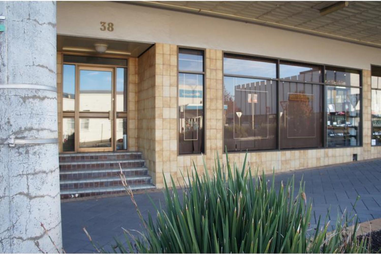 2 / 38 McLachlan Street, Horsham