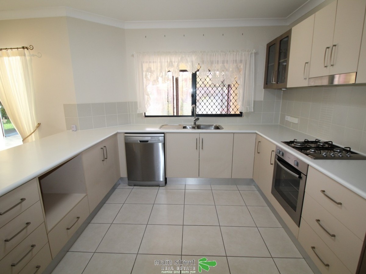 50 Janda Street, Atherton