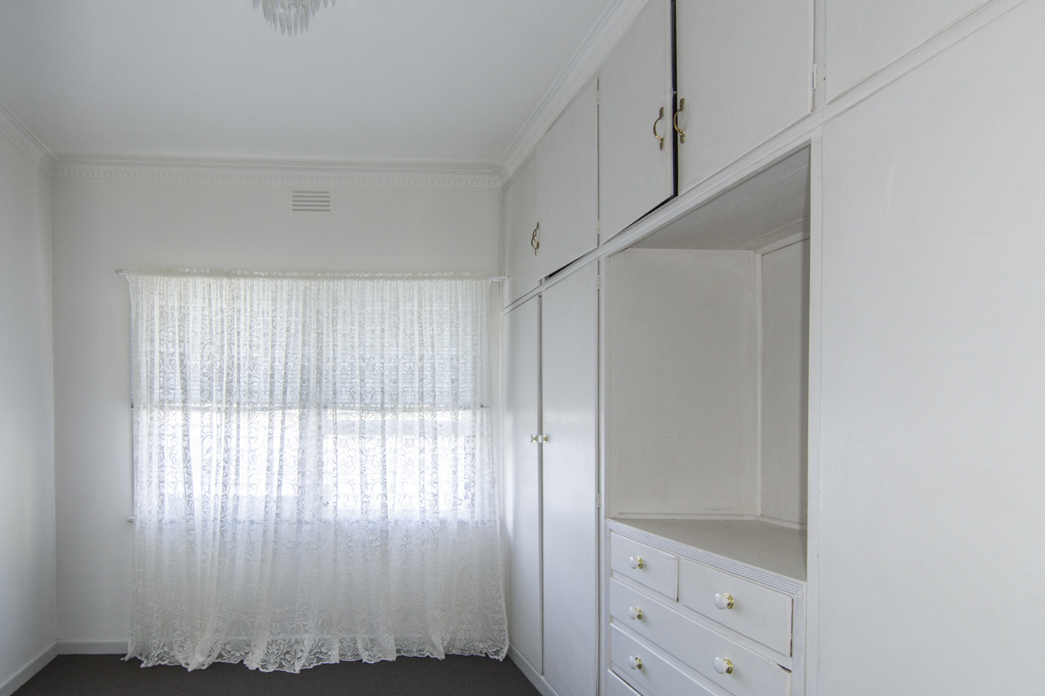 20B Iris Street, Horsham