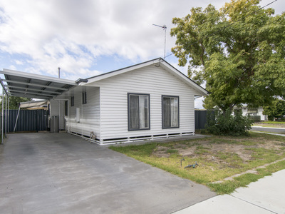 20B Iris Street, Horsham