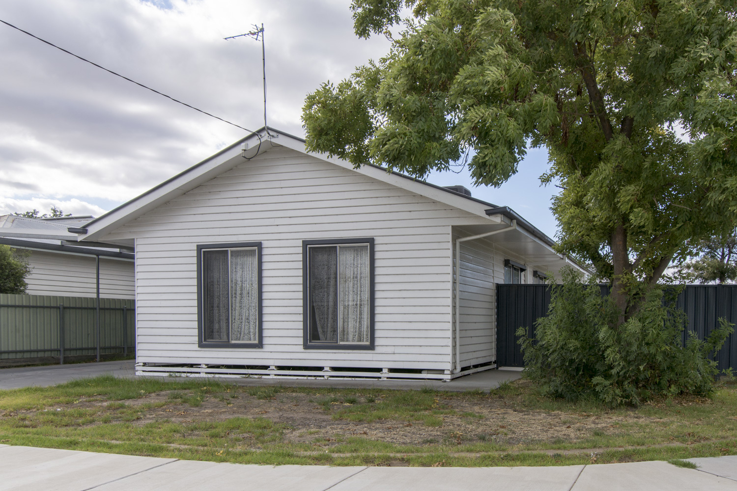 20B Iris Street, Horsham