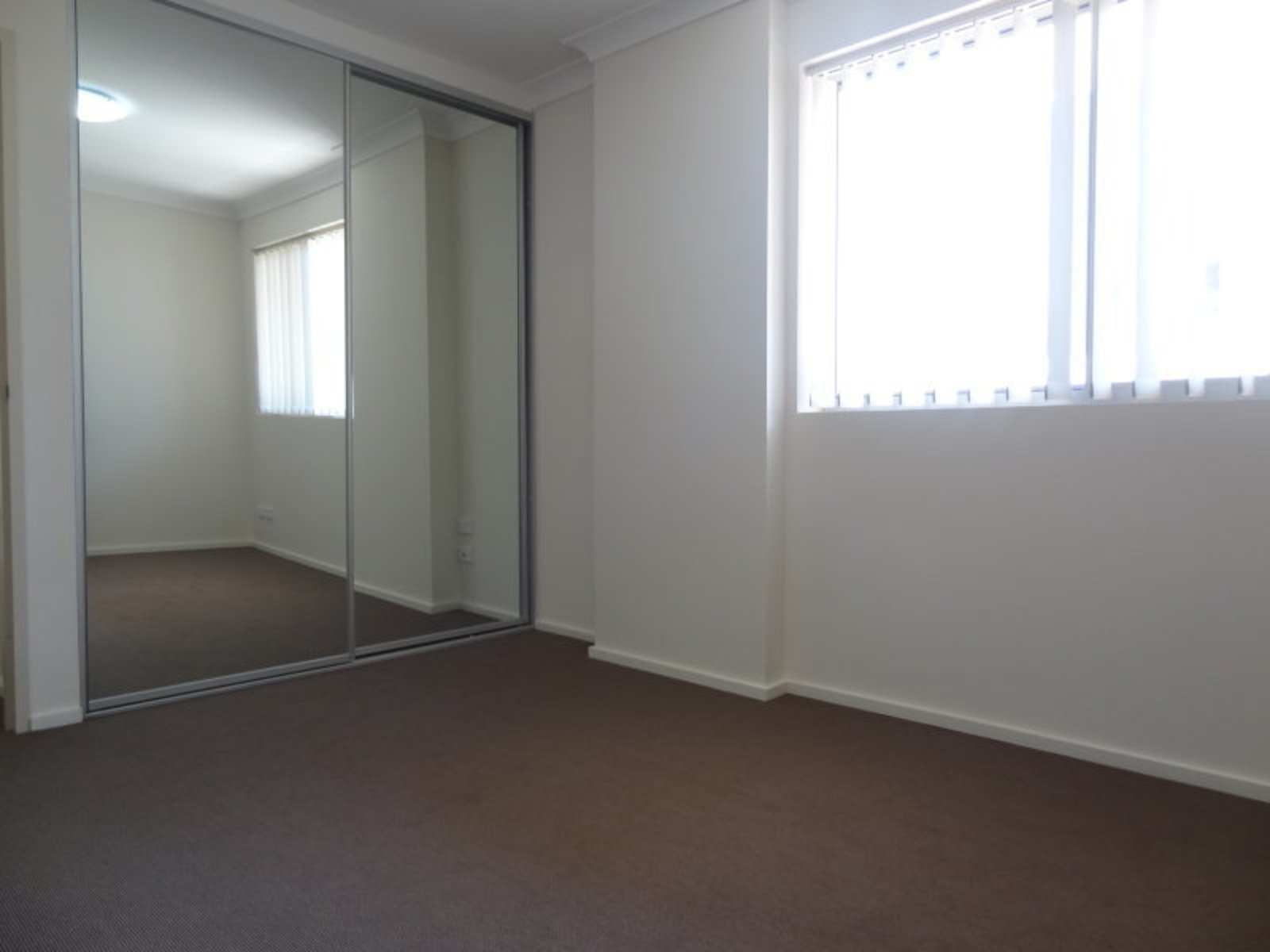 30 / 6-8 Bathurst, Liverpool