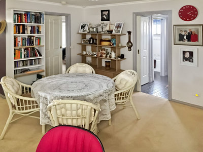 3 / 407 Cressy Street, Deniliquin