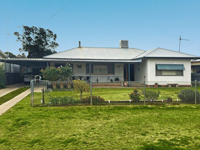 307 Church Street, Hay