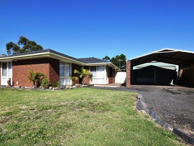 28 Garryowen Cres, Narre Warren