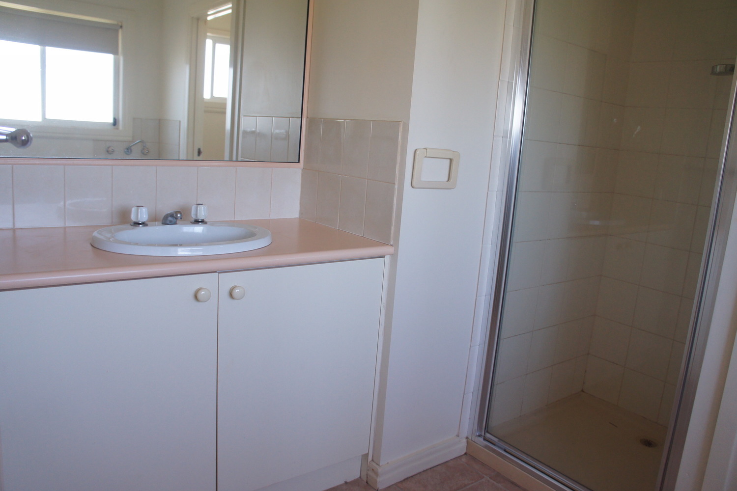 1 / 28 Citrus Avenue, Horsham