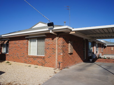 1 / 28 Citrus Avenue, Horsham