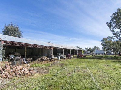 1704 Henty Highway, Mockinya
