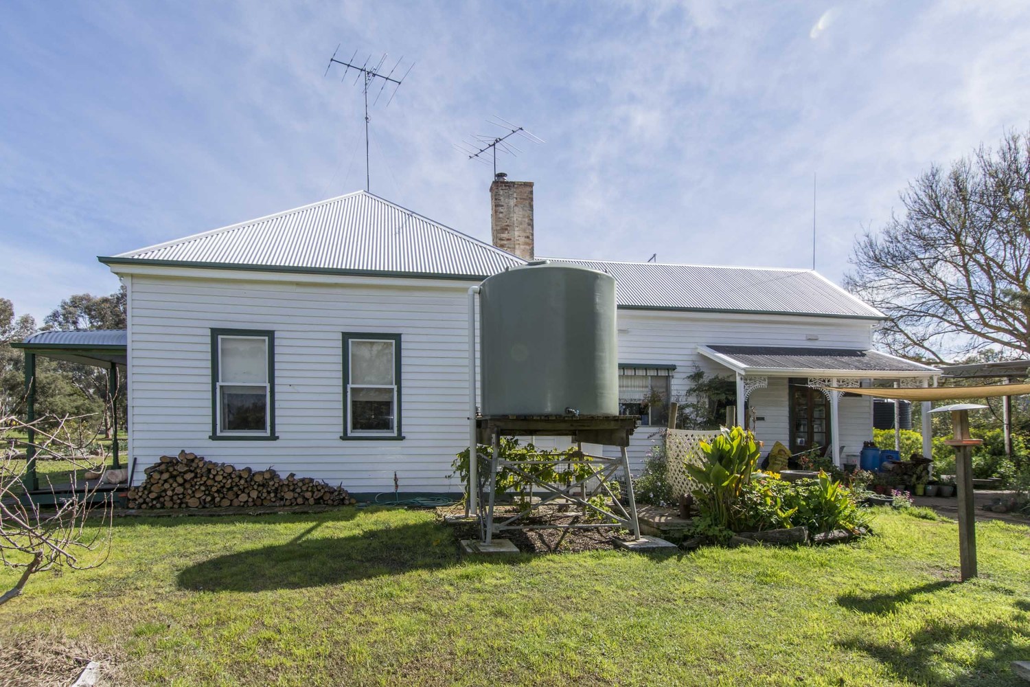 1704 Henty Highway, Mockinya
