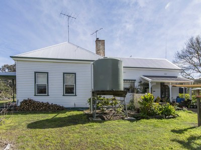 1704 Henty Highway, Mockinya