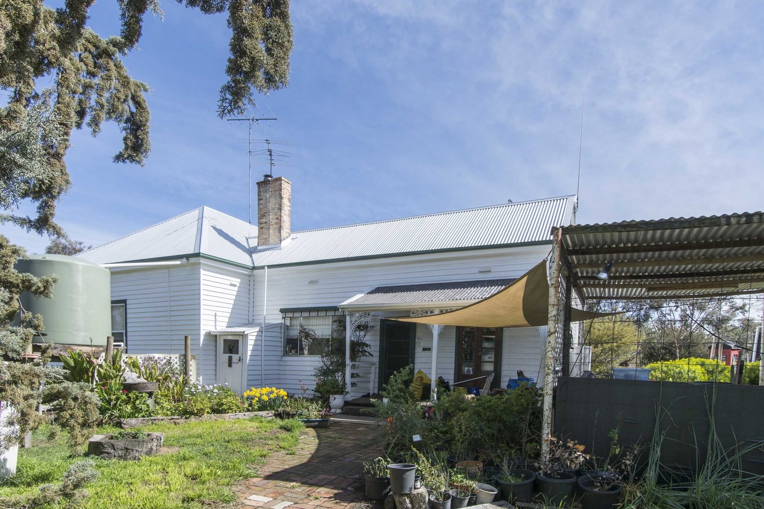 1704 Henty Highway, Mockinya