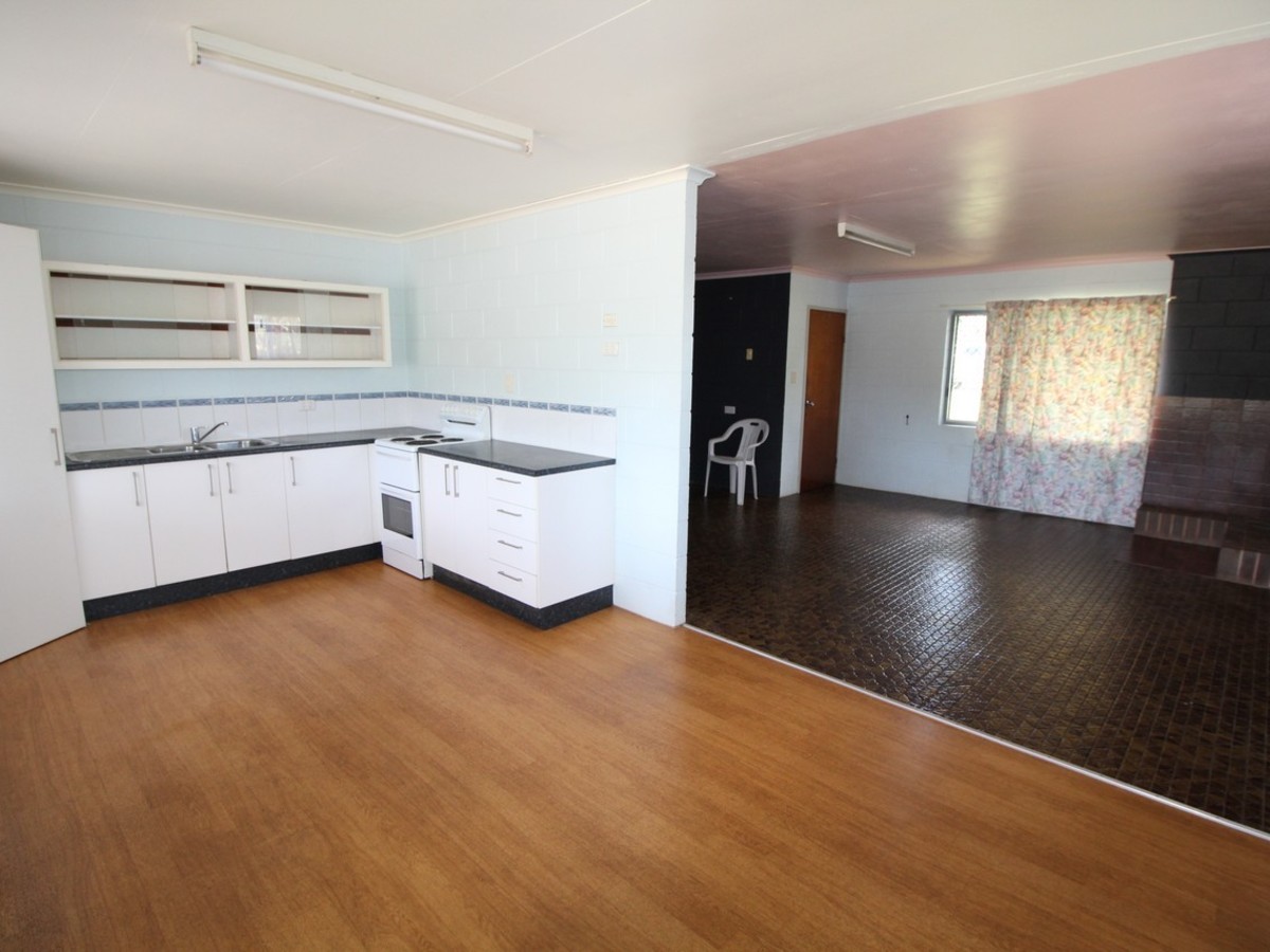 23 Abbott Street, Atherton