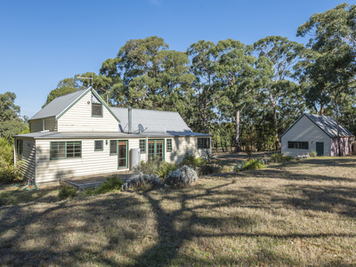 49  Syndicate Road , Mount Macedon
