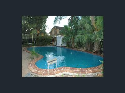 9 ROYAL DRIVE, Kawungan