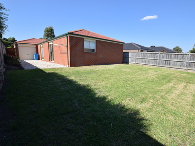 19 Bushranger Boulevard, Cranbourne East