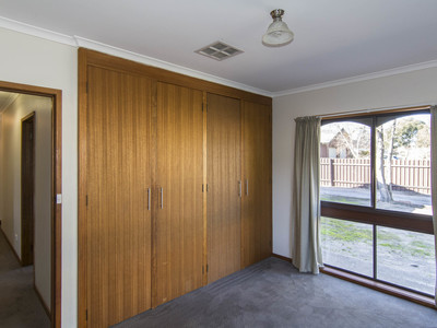 8 Tydeman Street, Horsham