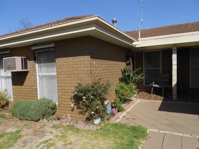 3 / 7 Roberts Avenue, Horsham