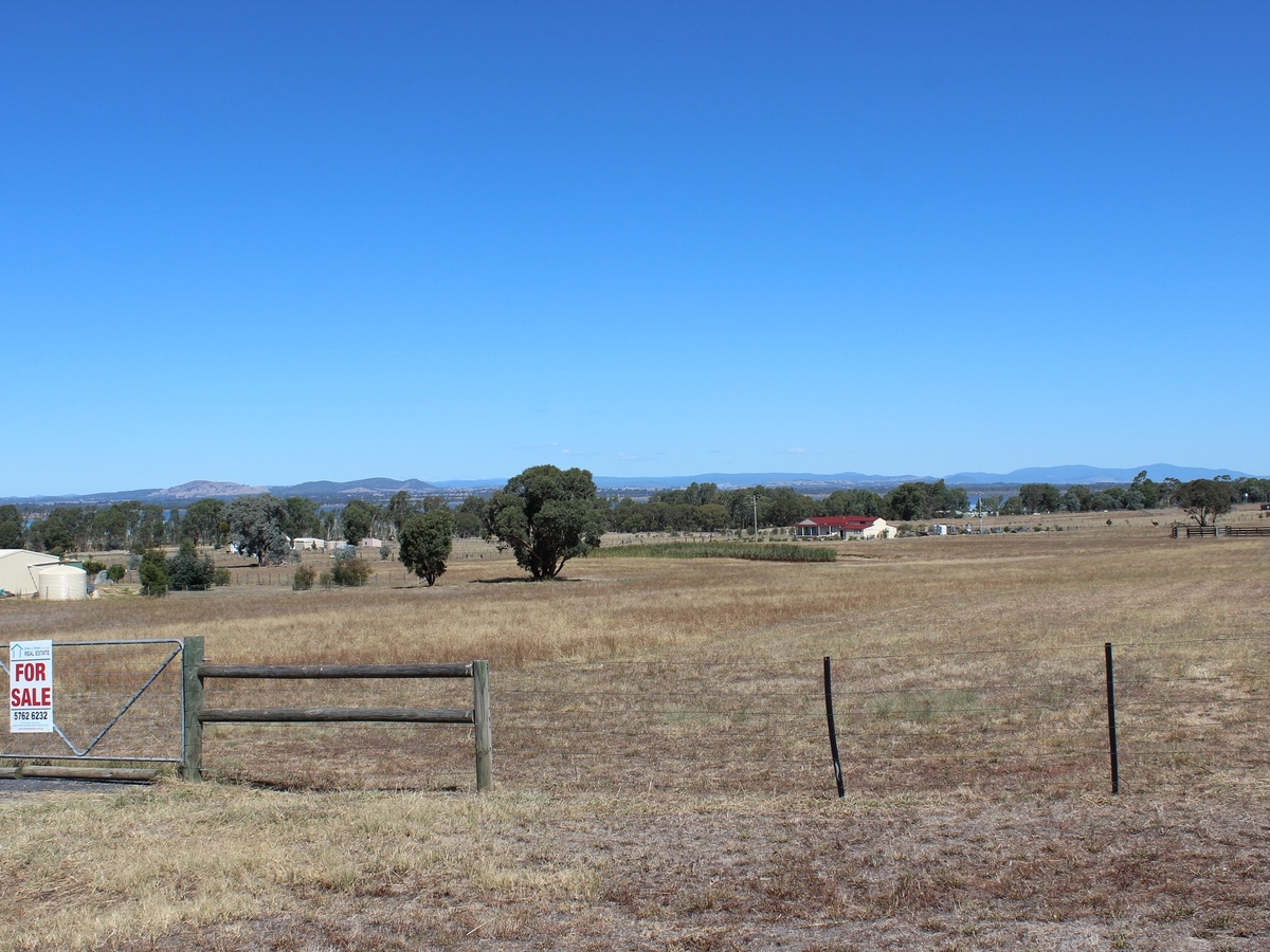 Lot 32, Lakeside Drive, Chesney Vale