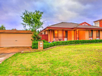 18 Tudor Court, Narre Warren