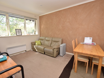 7 / 15 Belmont Ave, Glen Iris