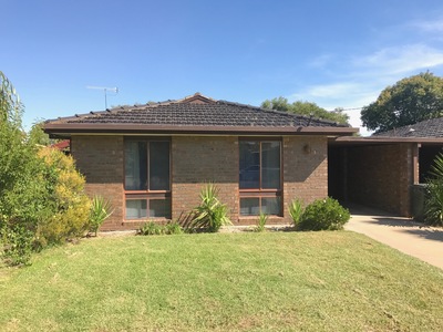 1 / 302 Noyes Street, Deniliquin