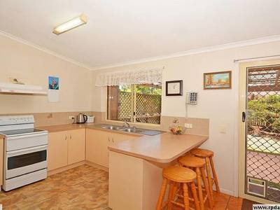 9 CAPRI COURT, Point Vernon