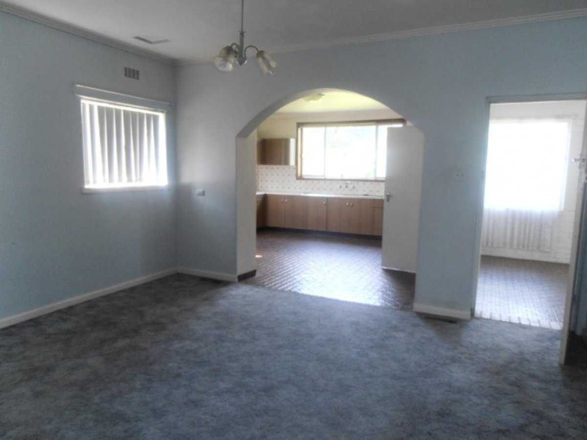 186 Clayton Road, Clayton Darras & Zervas Estate Agents