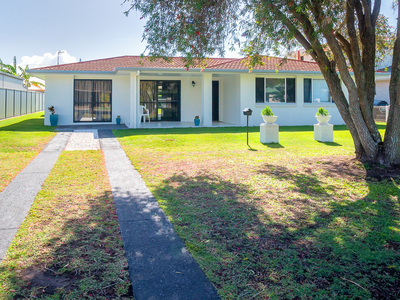 38 HELSHAM STREET, Point Vernon
