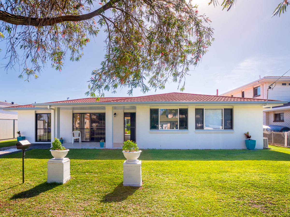 38 HELSHAM STREET, Point Vernon