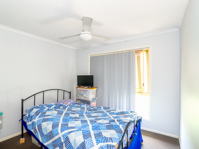 4 TWOLYN STREET, Urangan