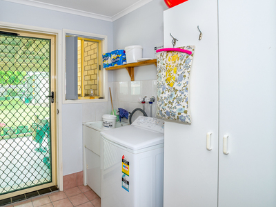 4 TWOLYN STREET, Urangan