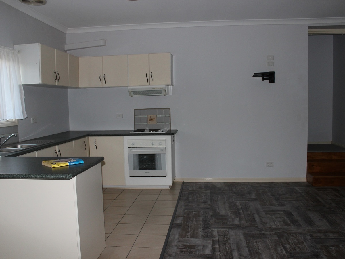 17 Cook Street, Benalla