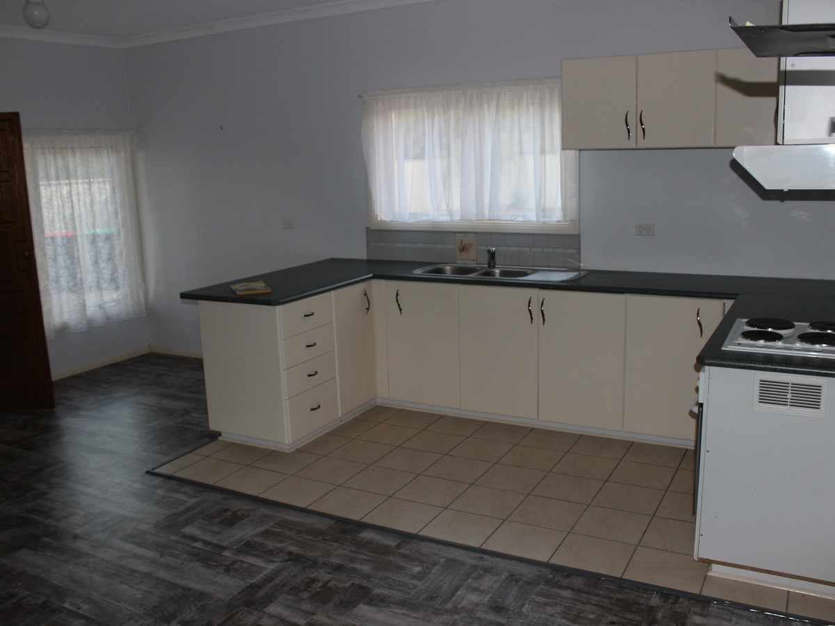 17 Cook Street, Benalla