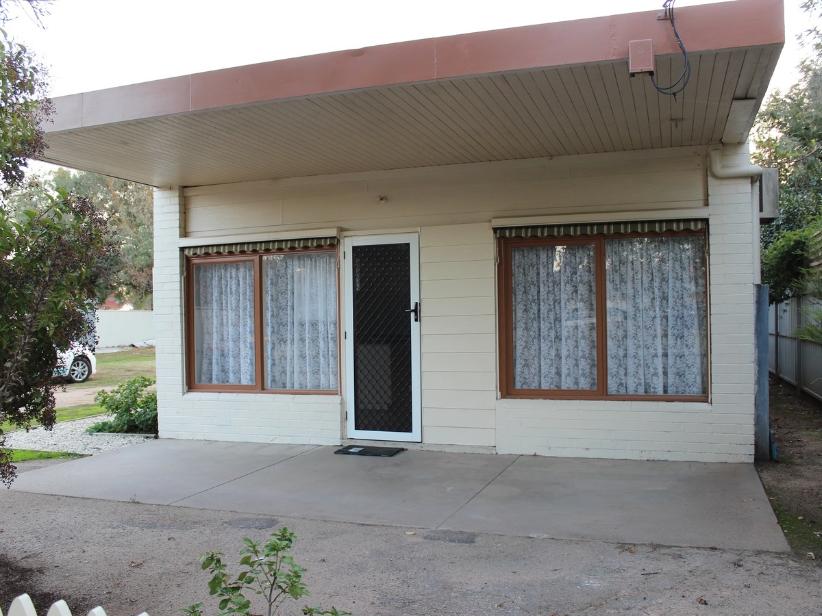 17 Cook Street, Benalla