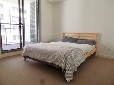 D525 / 2 half st, Wentworth Point